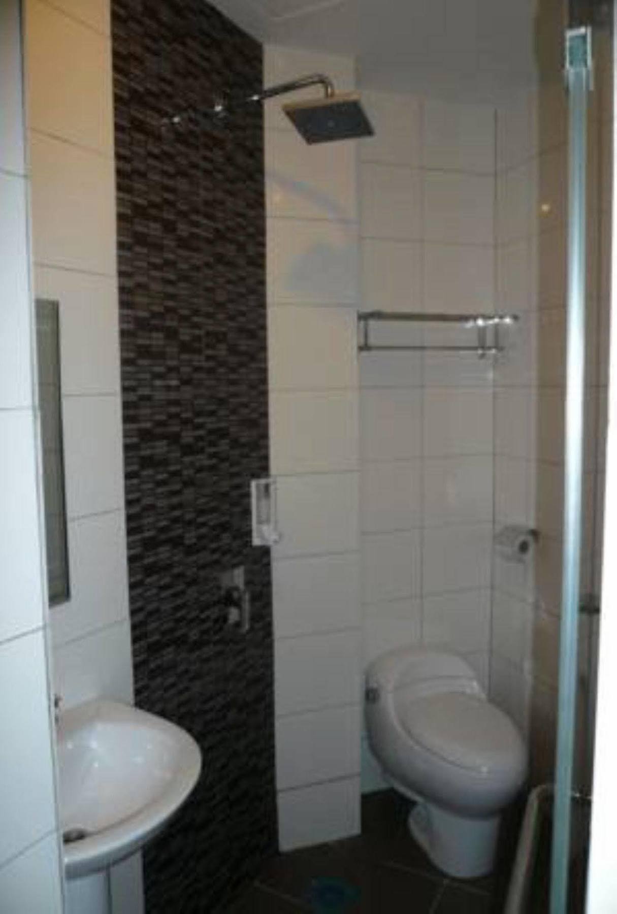 101 Lake View Hotel Puchong Extérieur photo