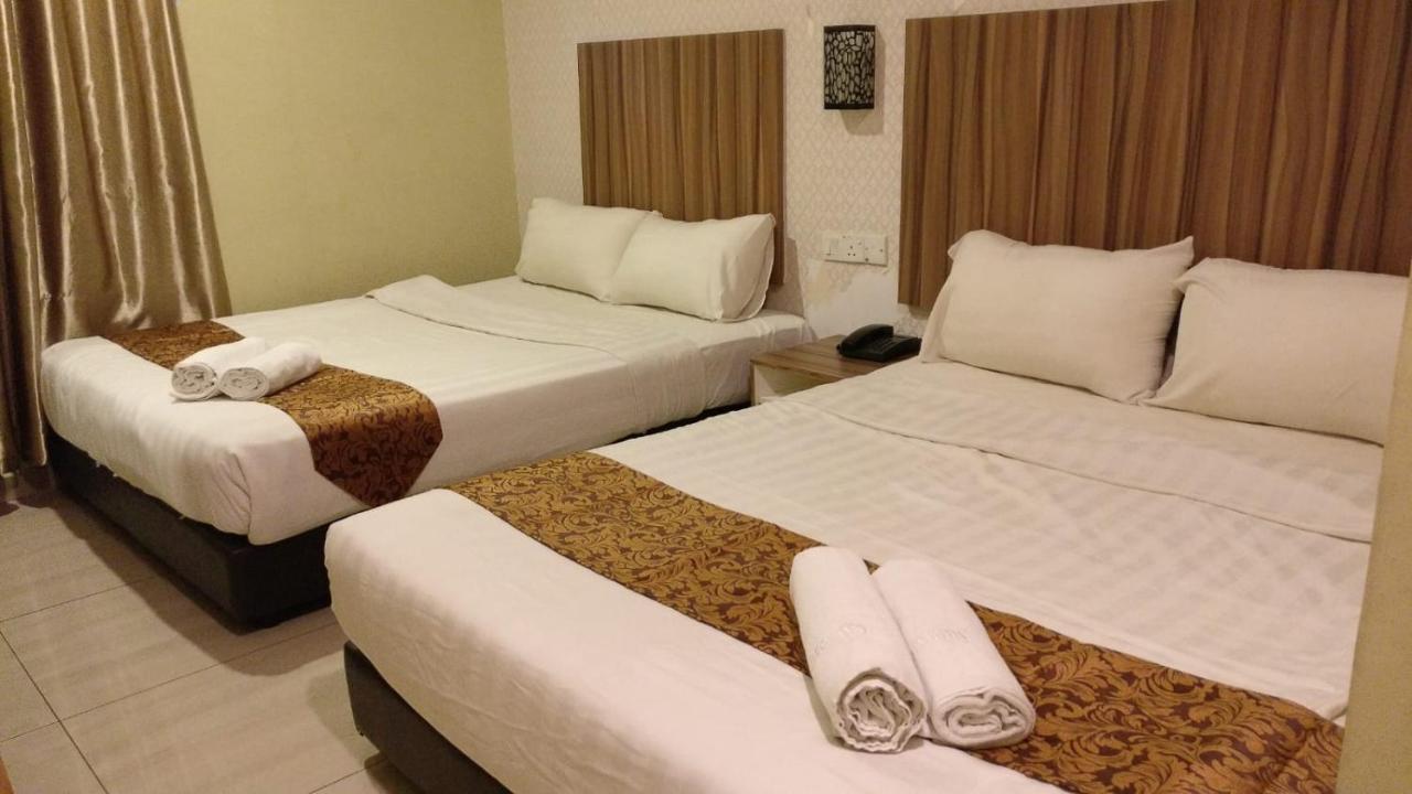 101 Lake View Hotel Puchong Extérieur photo